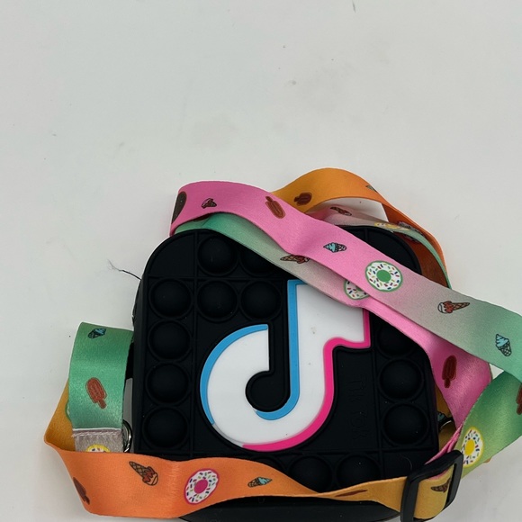 Tik Tok app Little Girls Bundle  Kids Black Mini Jelly Purse with music note - Picture 4 of 5